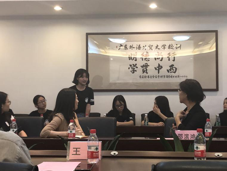 巨乳熟女